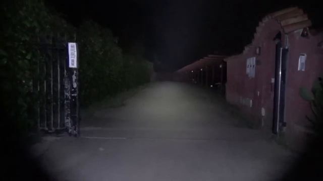 Nitecore EA21 beamshot + comparison vs MT21A смотреть онлайн