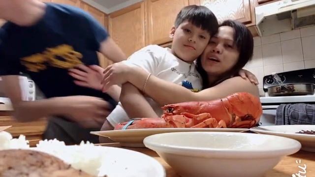 My Mother”s day dinner surprise by my 2 boys @madame1079 #mothersday #surprise #lobster #dinner смотреть онлайн