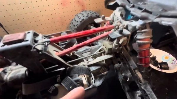 Arrma Kraton 8s EXB rtr Overview