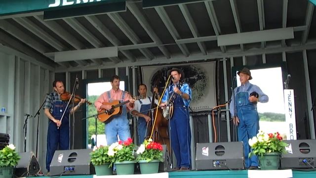 Mountain Dew Tennessee Mafia Jug Band Jenny Brook смотреть онлайн