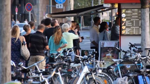 Top Sightseeing Spots Duesseldorf: Fortuna-Kiosk - Fortuna-Büdchen (english) смотреть онлайн