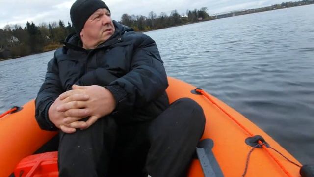 лодка BoatsMan 320A НДНД под 9,8 270 кг живого веса смотреть онлайн