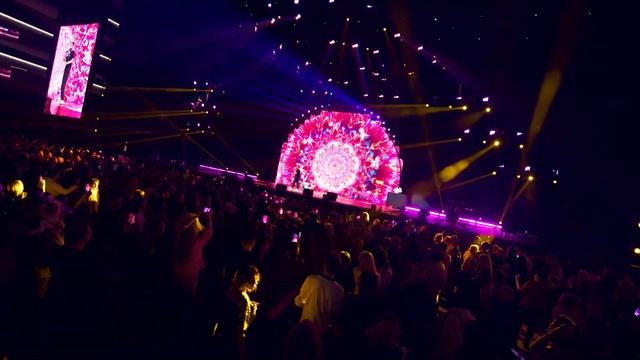 JANAGA – Скажи мне/Asa du | Звёзды Востока 2023 смотреть онлайн