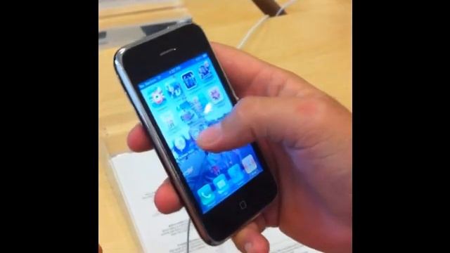 Jailbreaking iPhones at Apple Store смотреть онлайн