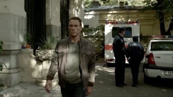 Kurşunlar Arasında Türkçe dublaj - Van Damme 1080p