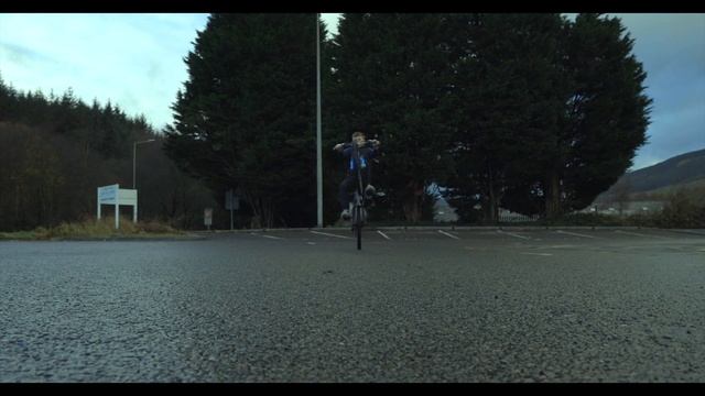 mafia bikes.. bomma bike cinematic Broll canon eosr test. hand held experiment смотреть онлайн