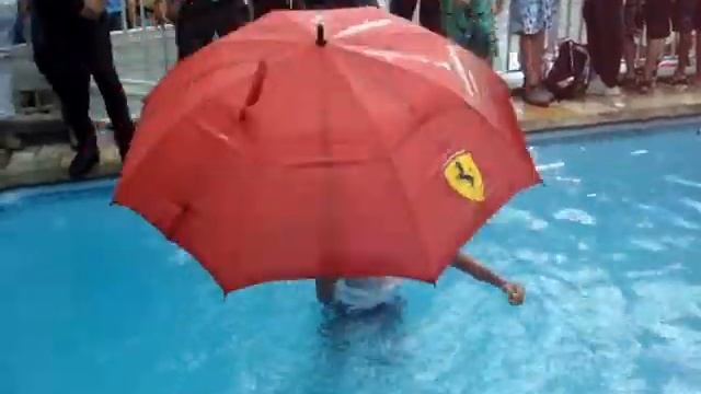 APPLE POOL PARTY 3°EDIÇÃO ! UMBRELAS FERRARI смотреть онлайн