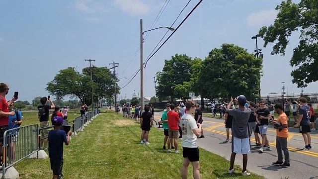 lamborghini svj with gintani exhaust and dodge challenger Jailbreak смотреть онлайн