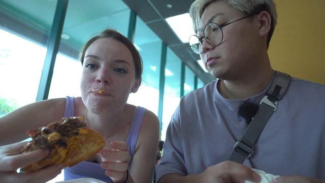 Ultimate Gourmet Hot Dogs at Dirt Dog, Las Vegas | Food Review 2023 смотреть онлайн