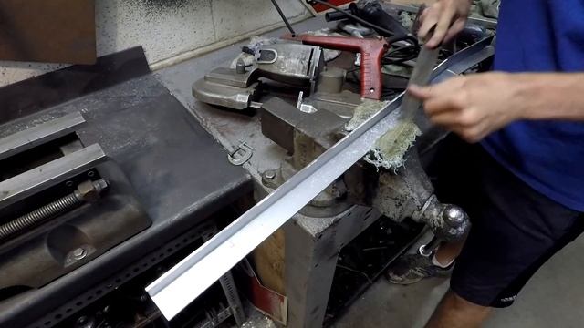 Fitting a Custom Aluminum Hood and Grill | Homemade Boat-tail Speedster Pt. 29 смотреть онлайн