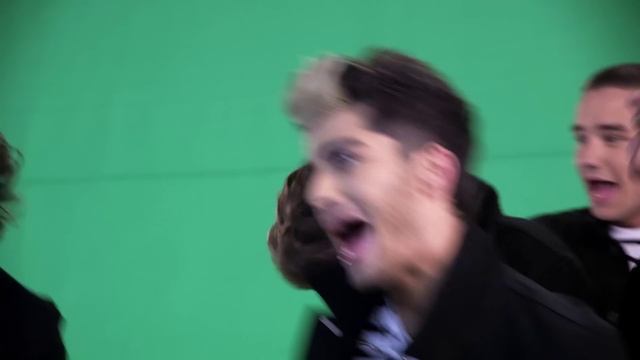 One Direction - Kiss You - 4 days to go смотреть онлайн