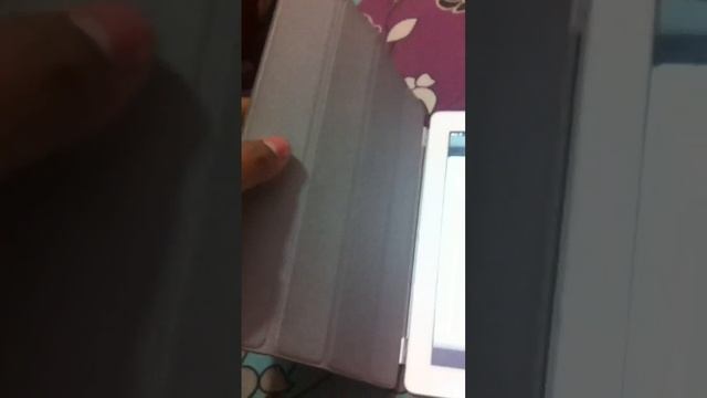 iPad 2 smart cover iOS 5 security flaw смотреть онлайн