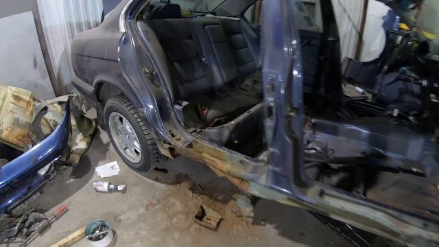 Переварка кузова: сгнили пороги, полы, арки BMW E34 525i смотреть онлайн