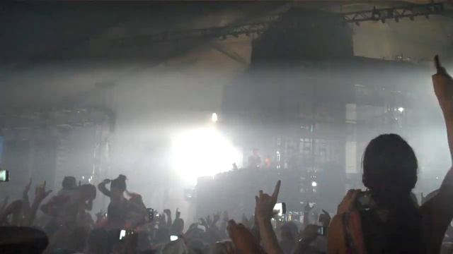 Swedish House Mafia Masquerade Motel Miami 2011 Part 1 **Best Quality** смотреть онлайн
