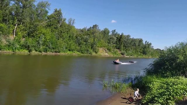 Флагман 350 и надувной матрас Интекс. смотреть онлайн