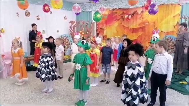 Осенние утренники в детском саду "Тынденок" смотреть онлайн