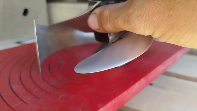 Винт на Сузуки2,5. смотреть онлайн