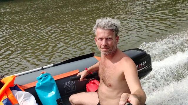 БоатсМан320 и 160 кг. в кокпите. смотреть онлайн