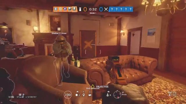 Pro Player Does A Legendary Dodge смотреть онлайн
