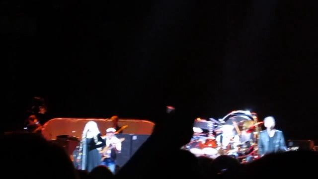 second hand news - fleetwood mac (live in vancouver, may 19th '13) смотреть онлайн