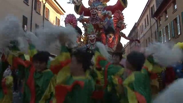 Carnevale di Cento 21/02/2016 THE LEGEND 1916-2016-"MAZALORA" смотреть онлайн