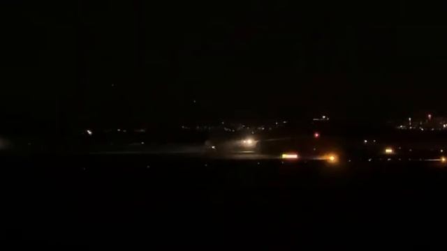 American Airlines B777-200ER & B787-9 Night Time Departure Out Of Glasgow Airport смотреть онлайн