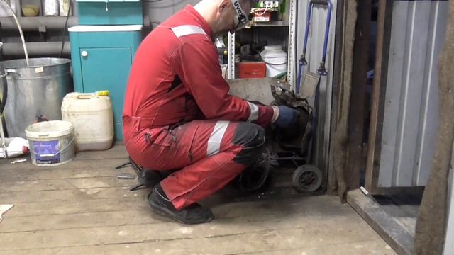 Обслуживание тормозов Suzuki Jimny