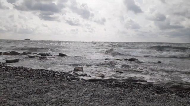 Small tornado over the sea смотреть онлайн