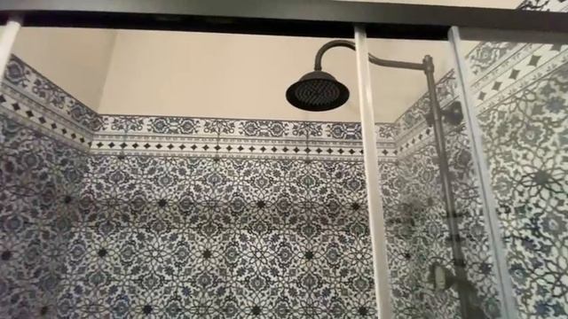 Продается просторная 2-х комнатная квартра с дизайнерским ремонтом. смотреть онлайн