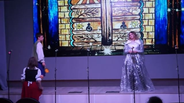 Отчётный спектакль по мотивам пьесы "Синяя птица". МБУ ДО "ДШИ № 9" г.о. Самара. Май  2018 г.