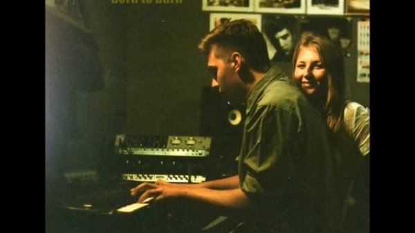 The Neighbours - Born To Burn