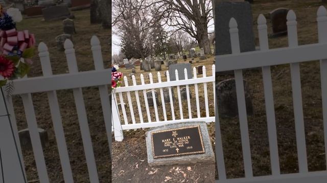 At Dr. Mary Edwards Walker’s marker: The Only Female Medal of Honor recipient смотреть онлайн