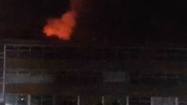 Woodmill High School Fire (smoke pouring from windows) смотреть онлайн