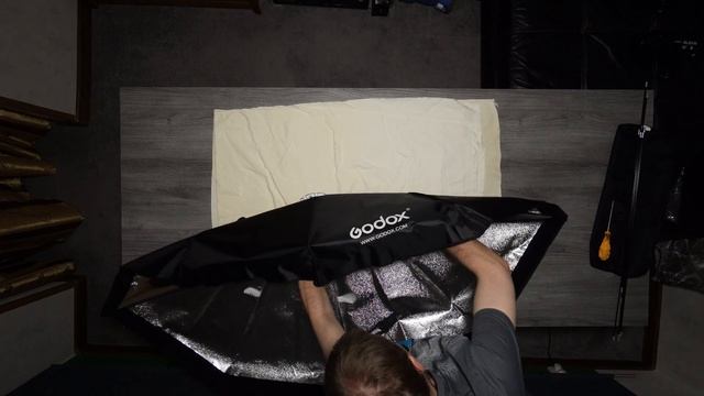 Софтбокс Godox SB FW95 и SB FW140 с сотами смотреть онлайн