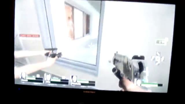 Left 4 Dead 2 first mission смотреть онлайн