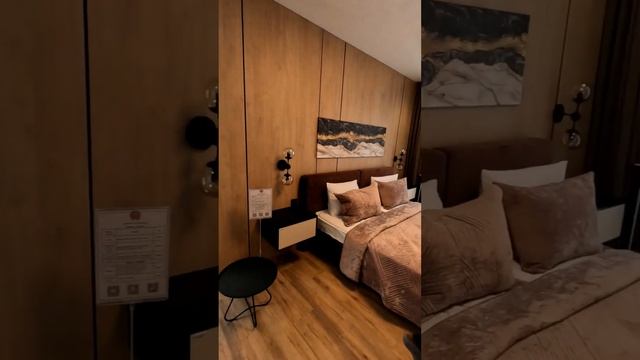 Шикарная мастер-спальня с гардеробной и просторной душевой в доме от "Баухаус" на Open Village 24 смотреть онлайн