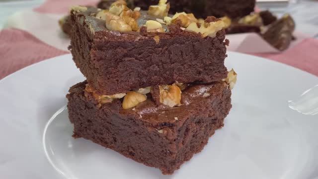БРАУНИ С ОРЕХАМИ Идеальный РЕЦЕПТ !!! смотреть онлайн