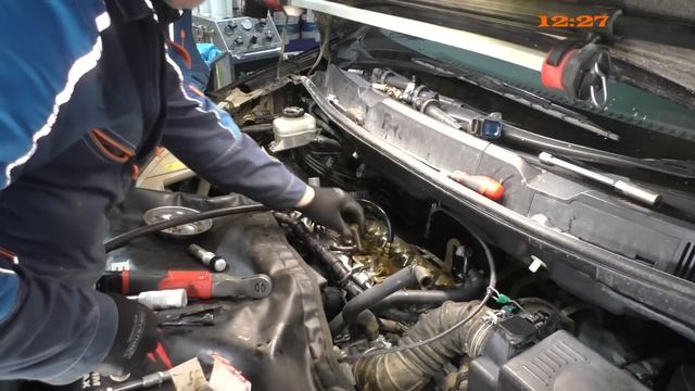 1ZZ FE  меняем сальники клапанов