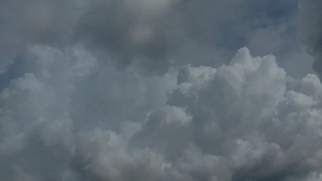 Last sky of summer -Time lapse 🌫️ смотреть онлайн