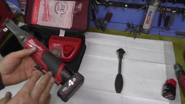 Обзор аккумуляторной трещотки MILWAUKEE M12 FUEL FIR38 201B