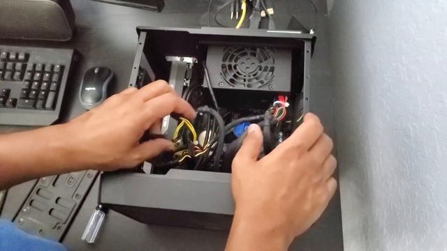Adding a HardDrive to your Computer! смотреть онлайн