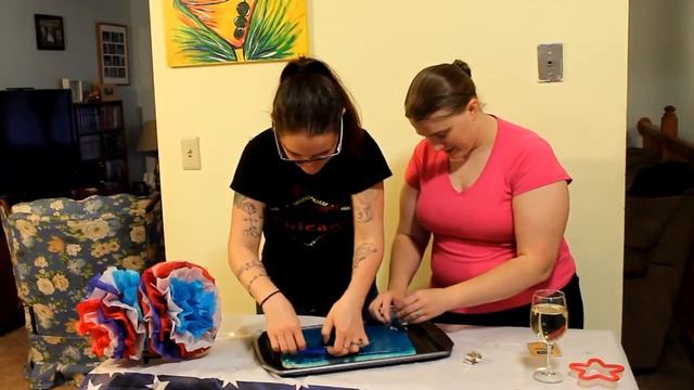 Chansie Cooking: 4th of July Jell-O Jigglers смотреть онлайн
