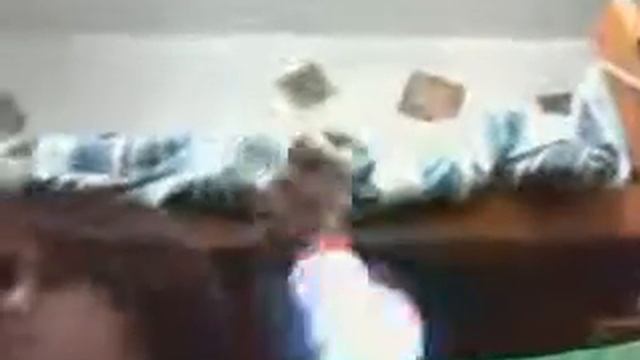 charles and me he is obsest with myyyy booobsssss:O смотреть онлайн