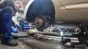 Киа Оптима ищем что стучит в задней части ходовой.