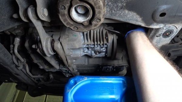 RENAULT DUSTER: первое ТО своими руками. Процесс замены масел и фильтров. Часть 3. ФИНАЛ.