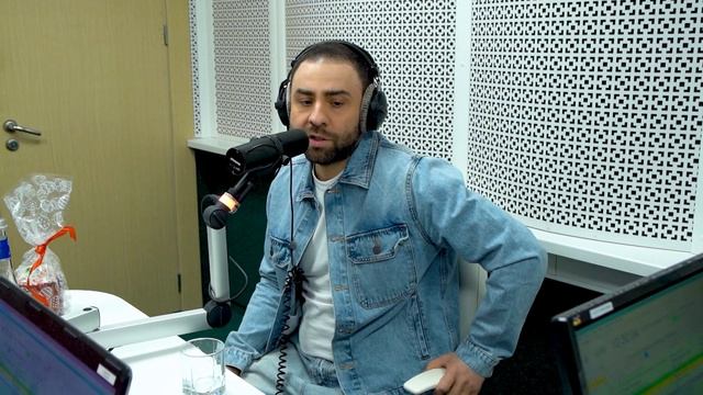 Сосо и Леван Павлиашвили о треке «Папа мой», проекте «Две звезды» и тостах | Восточный экспресс смотреть онлайн