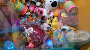 КРУТЫЕ ИГРУШКИ В САМОМ МАЛЕНЬКОМ АВТОМАТЕ ХВАТАЙКА!!!