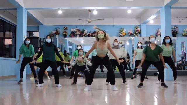 Zumba || Booty Quake - Gizzle || Zin92 смотреть онлайн