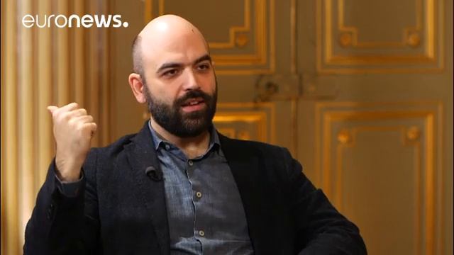 ''The UK is the most corrupt country in the world,'' anti-mafia journalists Saviano claims смотреть онлайн