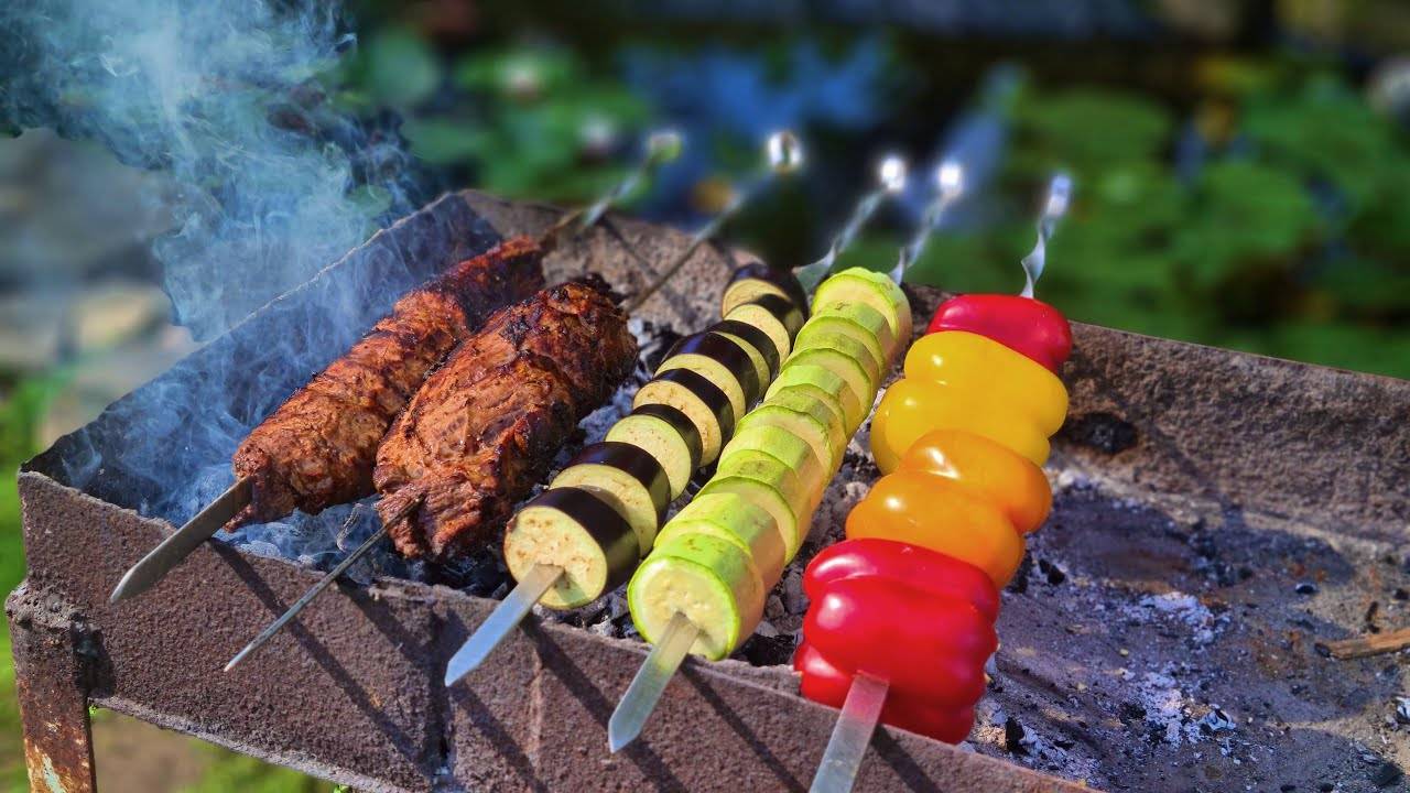 Салат с говяжьей вырезкой - Блюдо достойное королевского стола смотреть онлайн